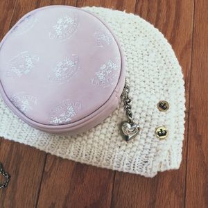 JUICY COUTURE MINI BAG COMES WITH KNITTED HAT