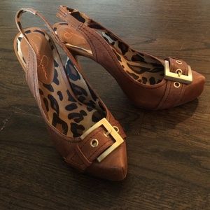 💥price drop 💥Jessica Simpson cognac pumps