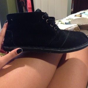 TOMS Black suede booties
