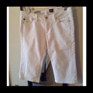 AG Adriano Maiden Capri' Distressed White 
Size 28