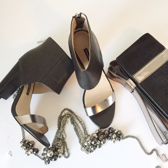 🎊HP🎊 French Connection Booties