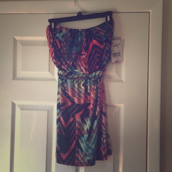 NWT Cute summer strapless dress