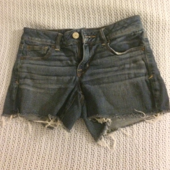 American Eagle Shorts - Picture 2 of 3
