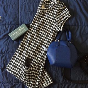 Black & white geometrical shift dress Size 14