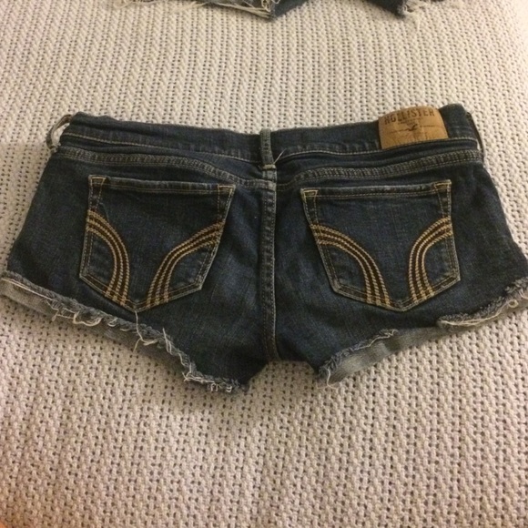 Hollister Shorts - Picture 2 of 2