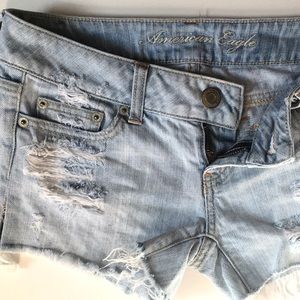 Ripped jean AE shorts