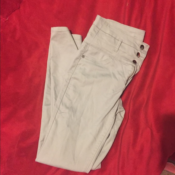 High waisted pants