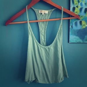 Light turquoise top ☀️