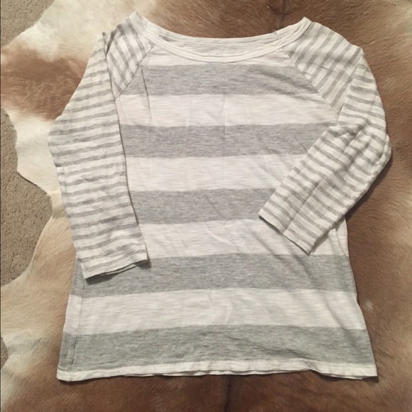 Gap striped tee