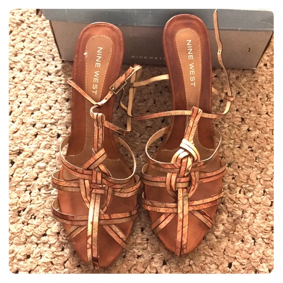 Nine West Sandala - Picture 1 of 3