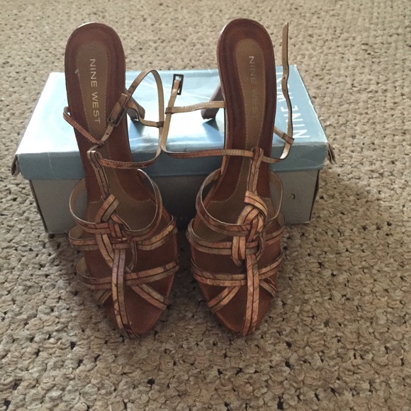 Nine West Sandala - Picture 2 of 3