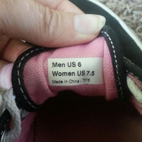 Vans - Picture 4 of 4