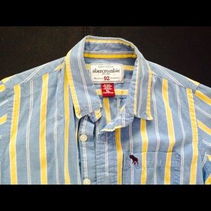 Boys youth XL Abercrombie button shirt / top.