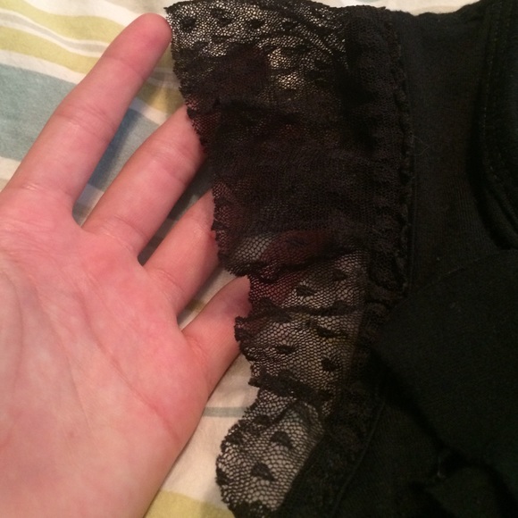 Plain black shirt - Picture 3 of 3