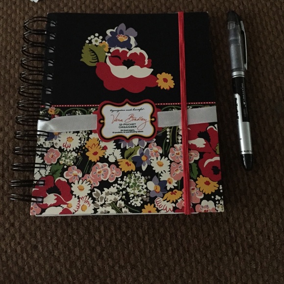 **Vera Bradley Pocket Organizer**