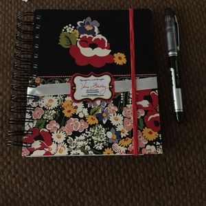 **Vera Bradley Pocket Organizer**