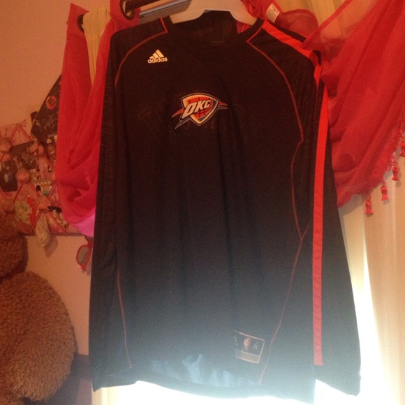 Okc long sleep top