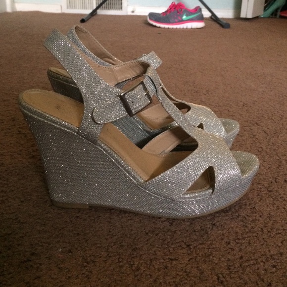 Silver Sparkly Rampage Wedges