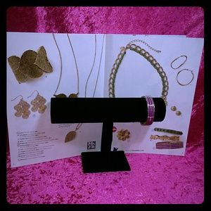 Lia sophia stretch braclet. New