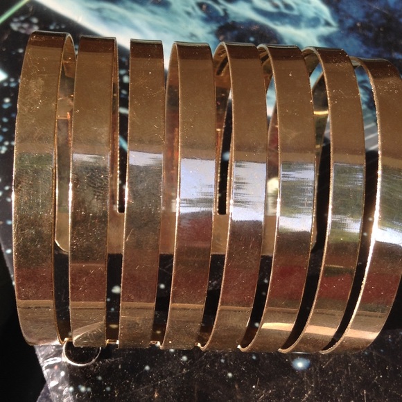 Gold filled bangle - Picture 3 of 3