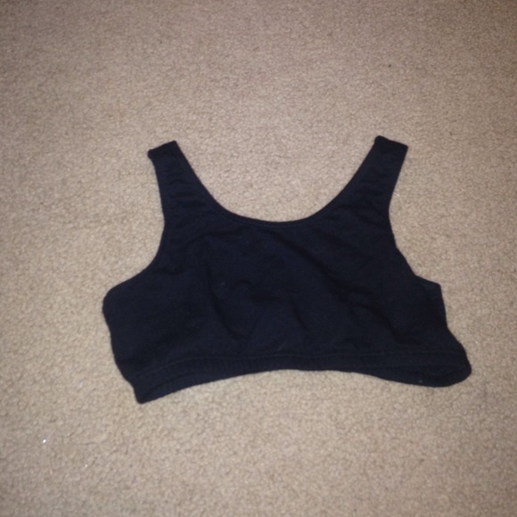 a black vs bra