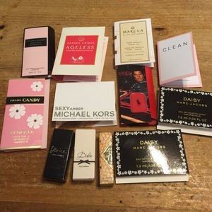 🚫 SOLD 🚫Perfume samples dolce daisy Prada clean