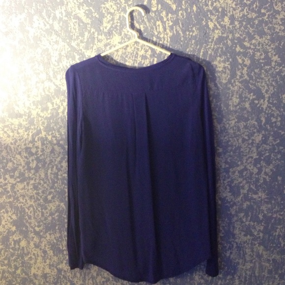 NWOT fossil long-sleeve v-neck chiffon back top - Picture 3 of 3