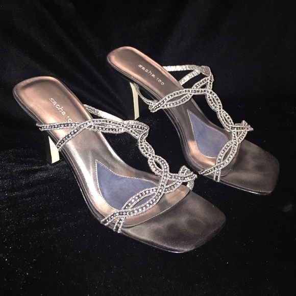 Heels - Picture 1 of 4