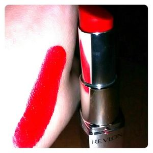 Revlon HD lipstick in gladiolus