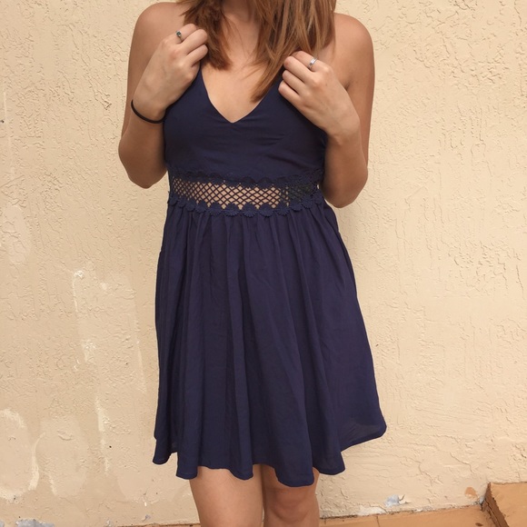 LF *CURRENT SEASON* Navy eyelet dress ! - Picture 2 of 4