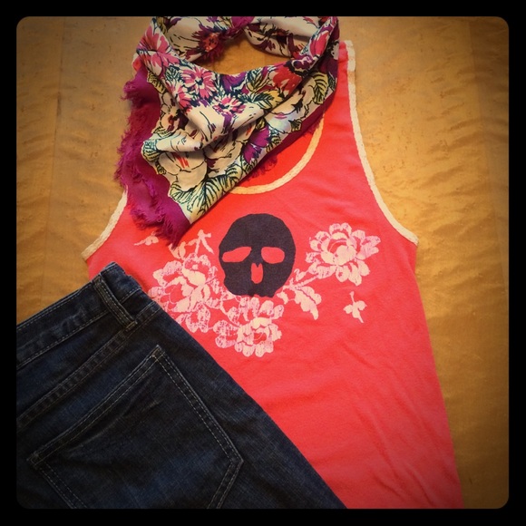 Skull & Flowers Tank