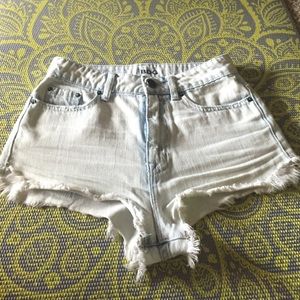 BDG Size: 25 Super High Rise Dolphin Shorts