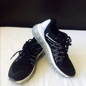 Nike Air Max black size 7
