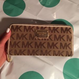 MICHAEL KORS "Jet Set Logo" wallet