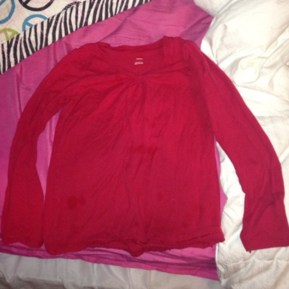 Hanes red shirt