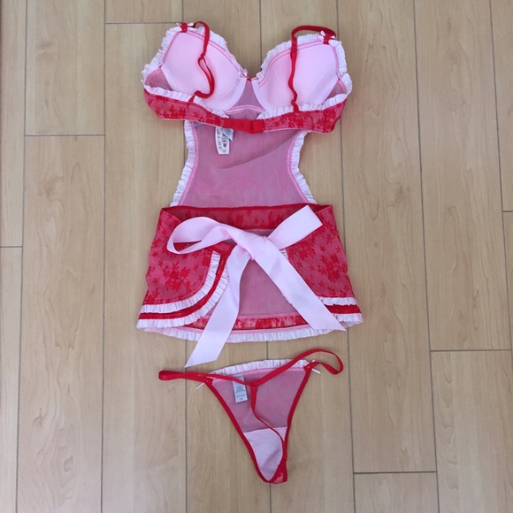 NEW VS Lingerie - Picture 2 of 3