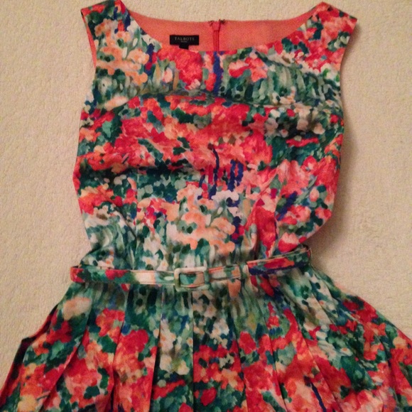 Talbots 2015 Floral Dress - Picture 2 of 4
