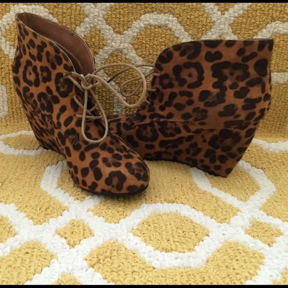 Dots Boots - 🎉HP 09/06/15 Classic & Cool 🎉