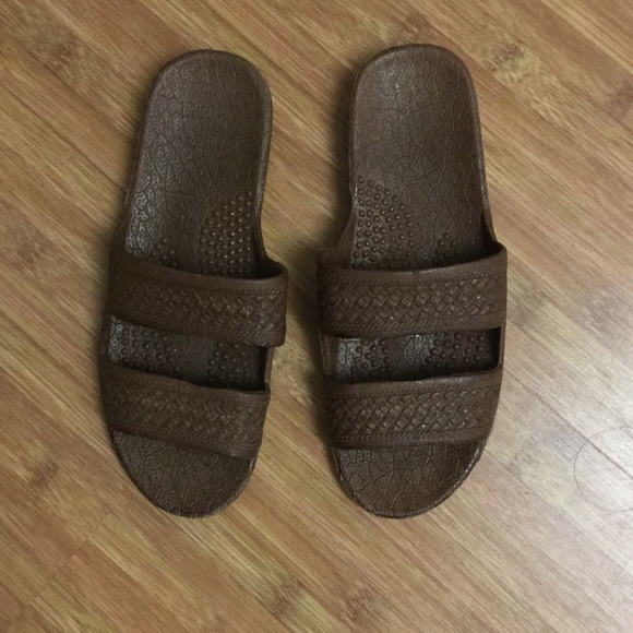 Jesus Slippas, comfortable
