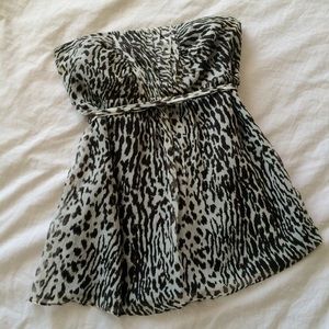 ❌SOLD❌ Banana Republic Silk Leopard Print Top