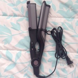 Ceramic deep waver