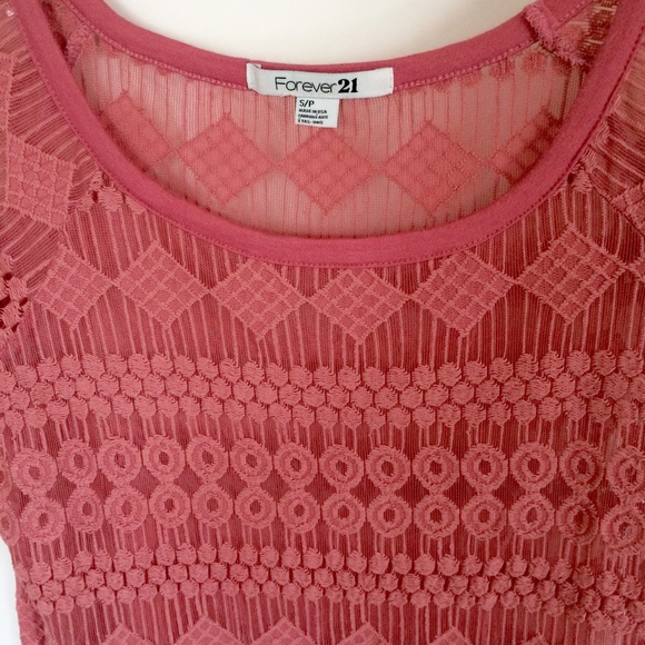 ❌SOLD❌ Forever 21 Woven Top