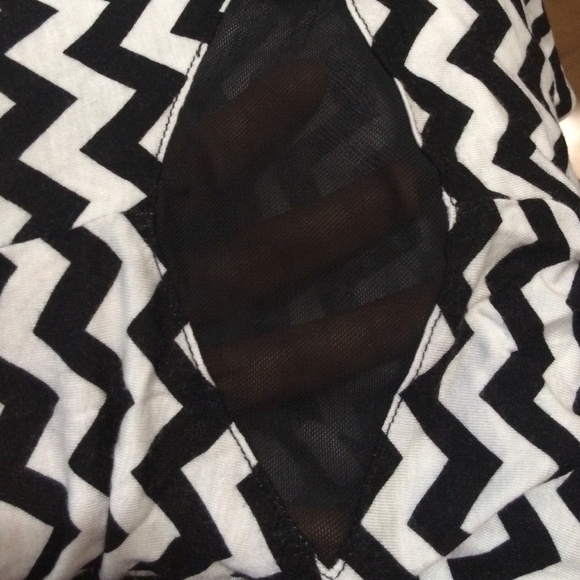 Top - Picture 2 of 3