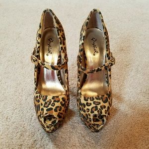 Cheetah Print Platform Peep Toe Pumps - 5.5
