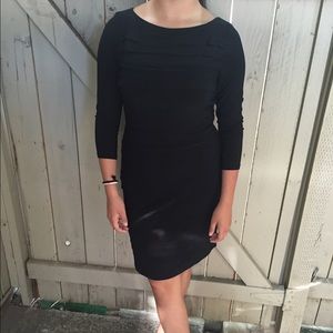 Black Quarter Length Sleeve Top