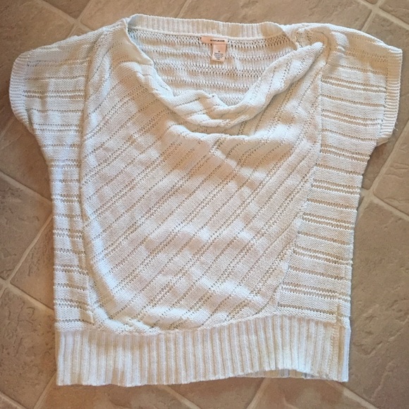 DKNY short sleeve M sweater