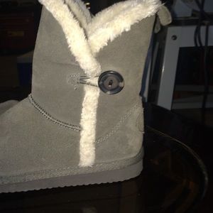 Gray American Eagle boots