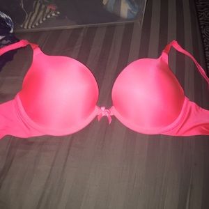 Hot pink Victoria secret bra