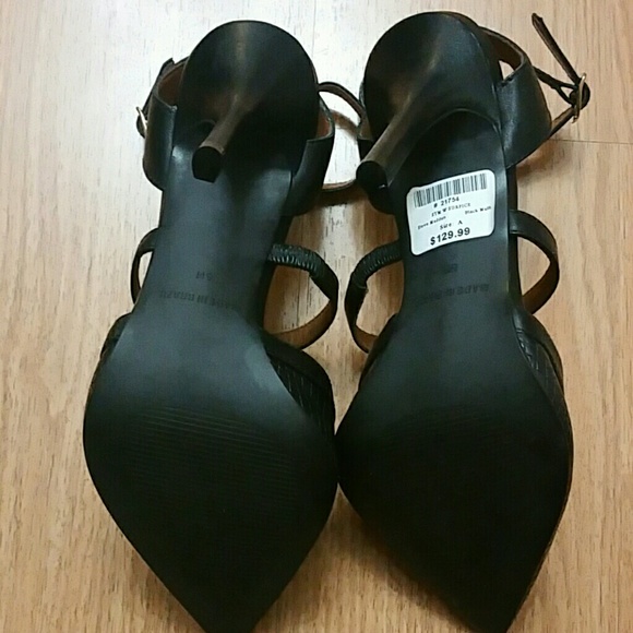 🎀SOLD🎀 Surfice Black Multi
Steve Madden heels - Picture 4 of 4