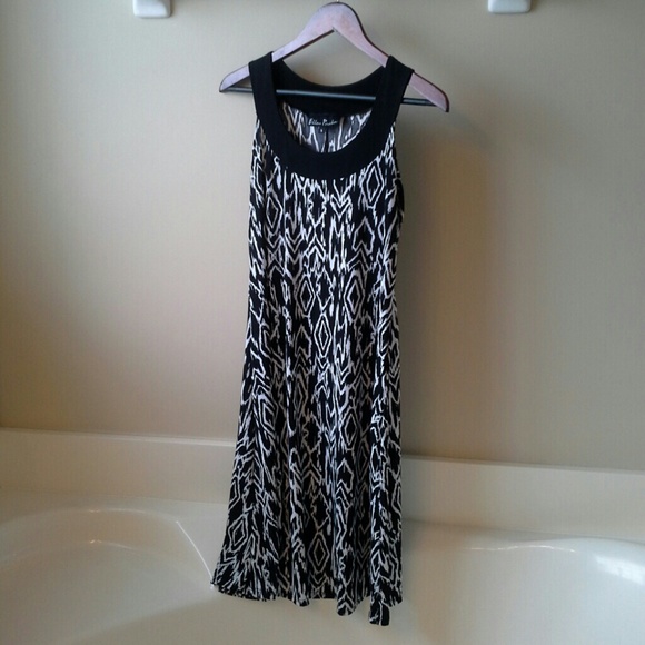 Lightweight Black and White Ellen Parker Dress